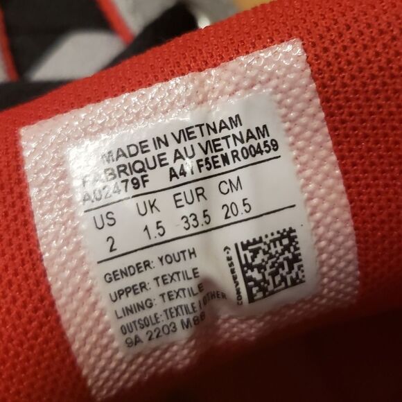 Converse Chuck Taylor All Star Axel Sneaker - Picture 8 of 8